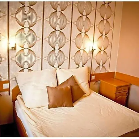 U Grubego Hotel